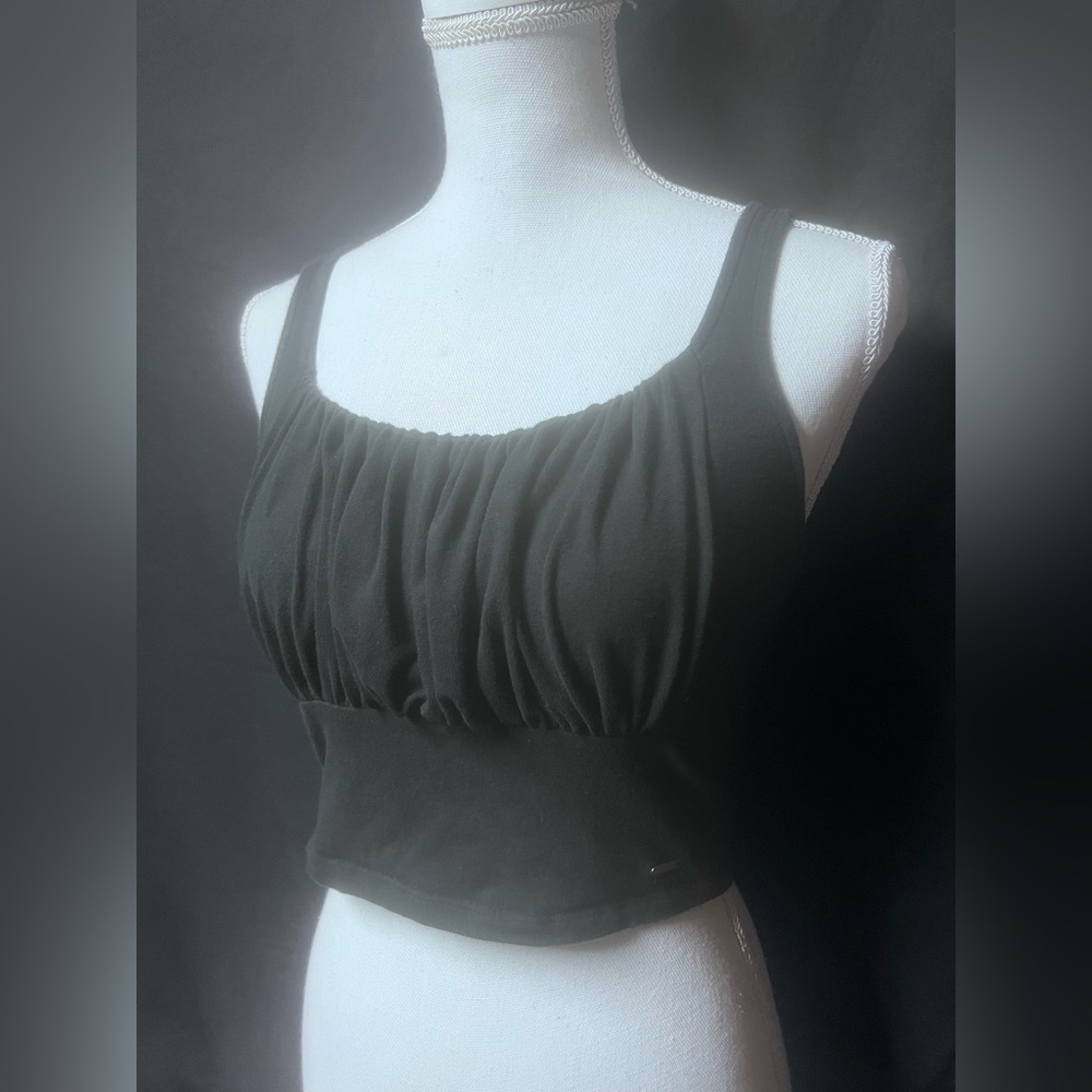 🕊️Hollister Crop Top